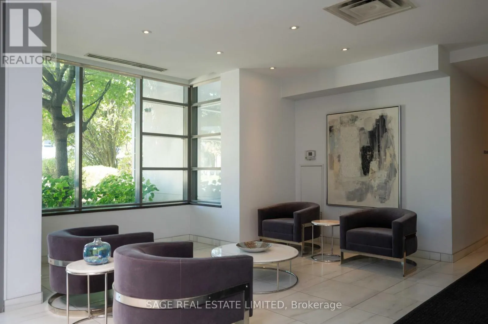 606 - 3830 BATHURST STREET