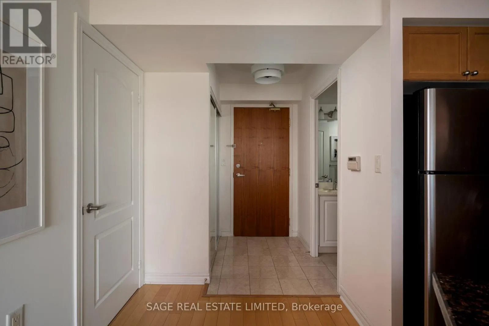 606 - 3830 BATHURST STREET