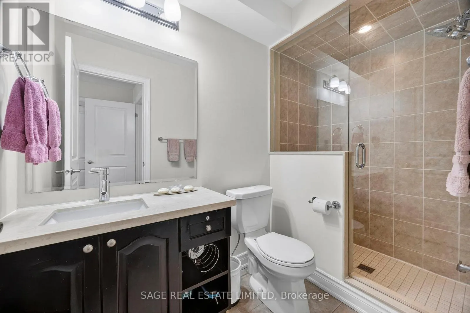 1 - 10 HARGRAVE LANE S