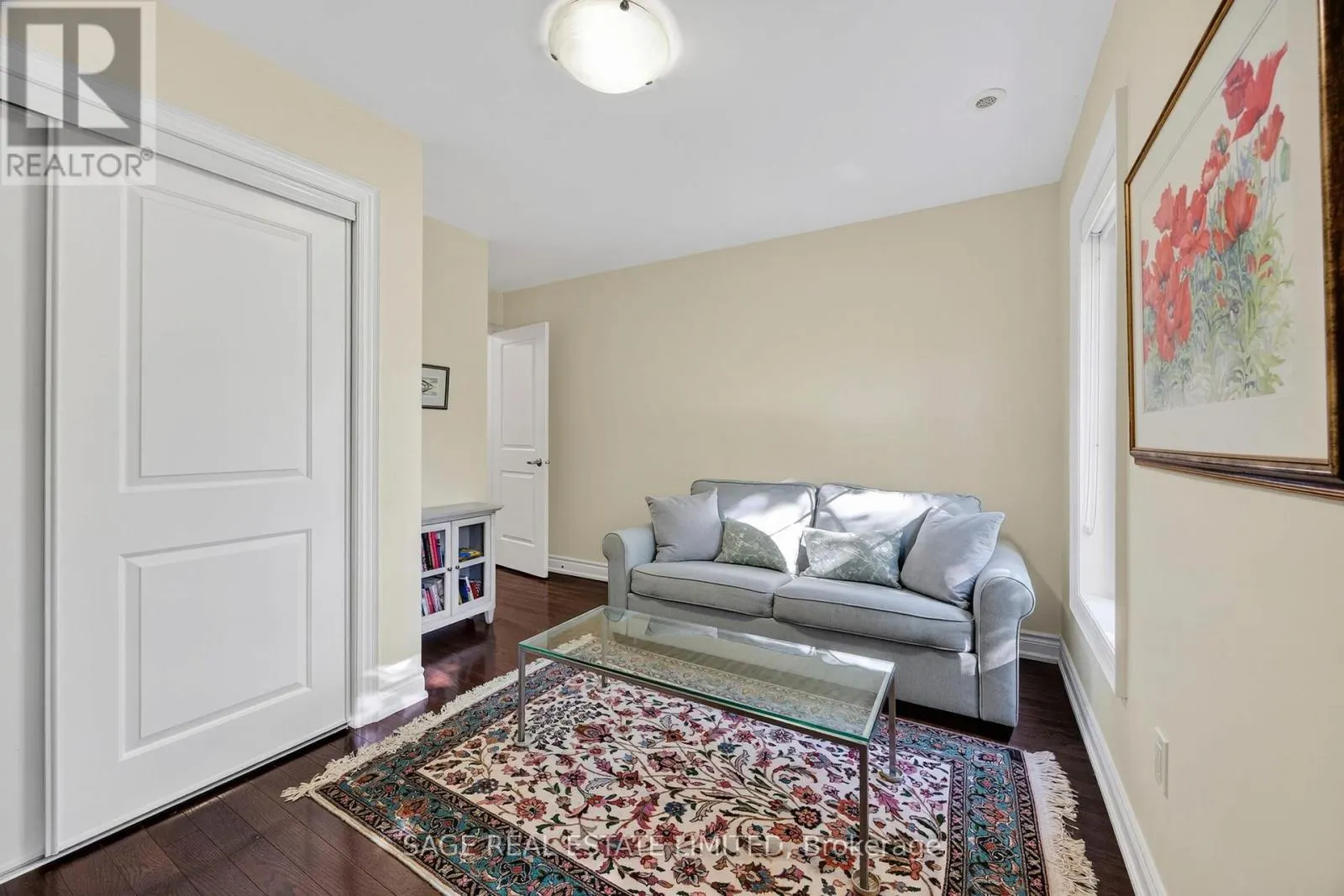 1 - 10 HARGRAVE LANE S