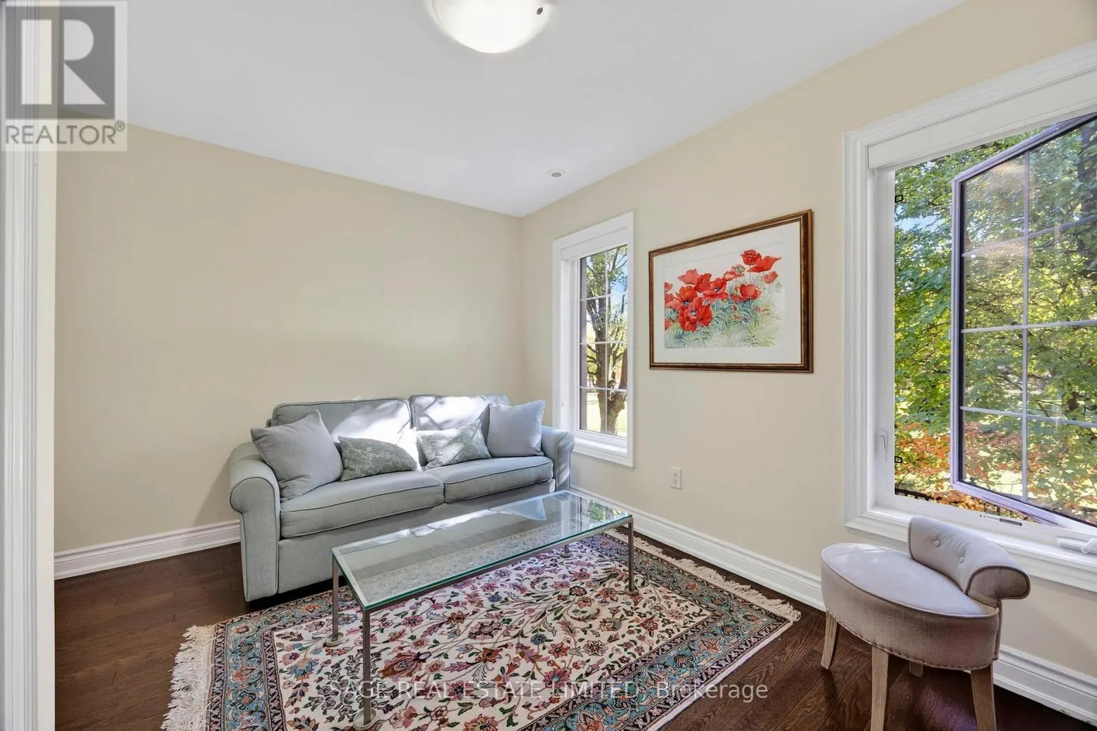 1 - 10 HARGRAVE LANE S