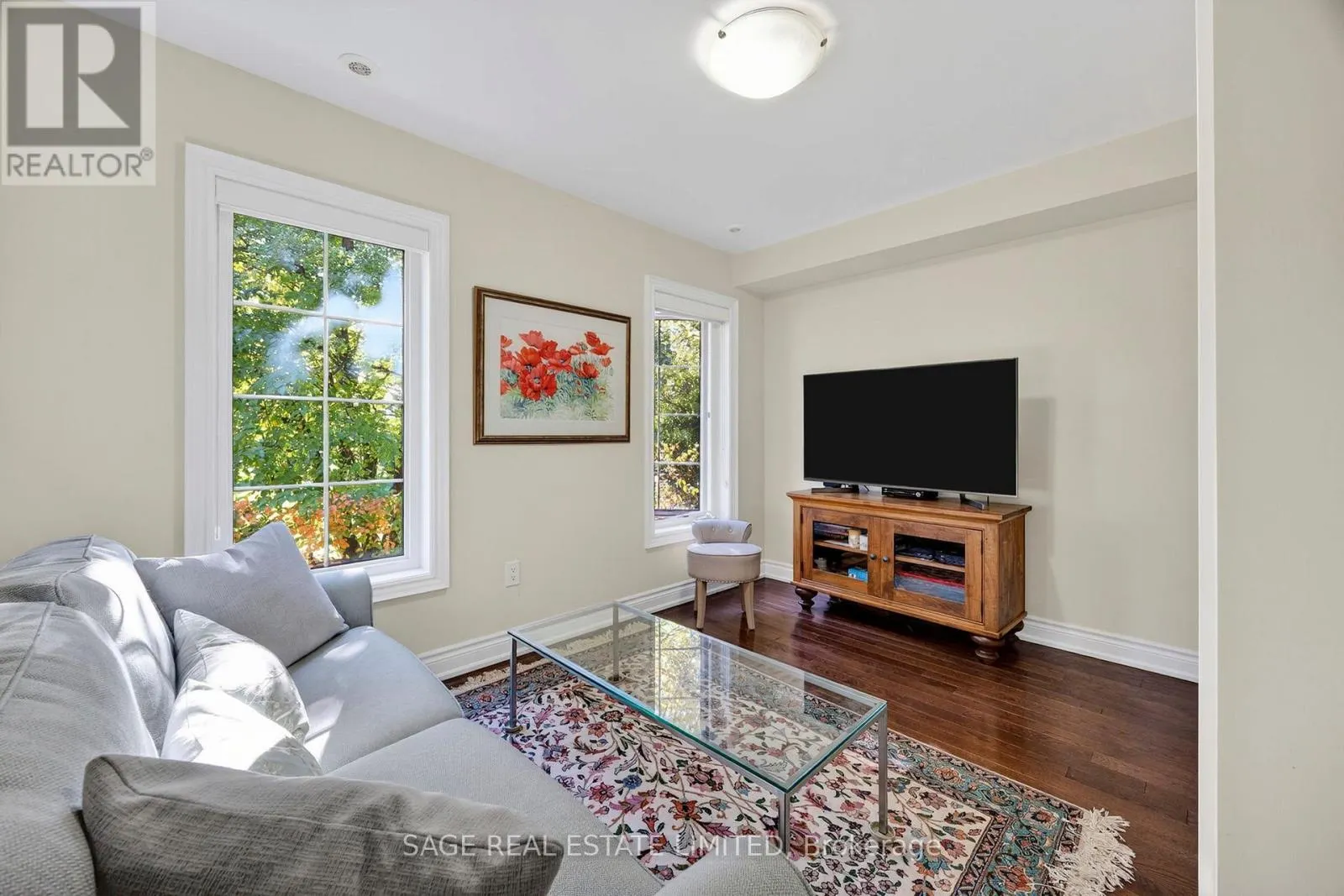 1 - 10 HARGRAVE LANE S