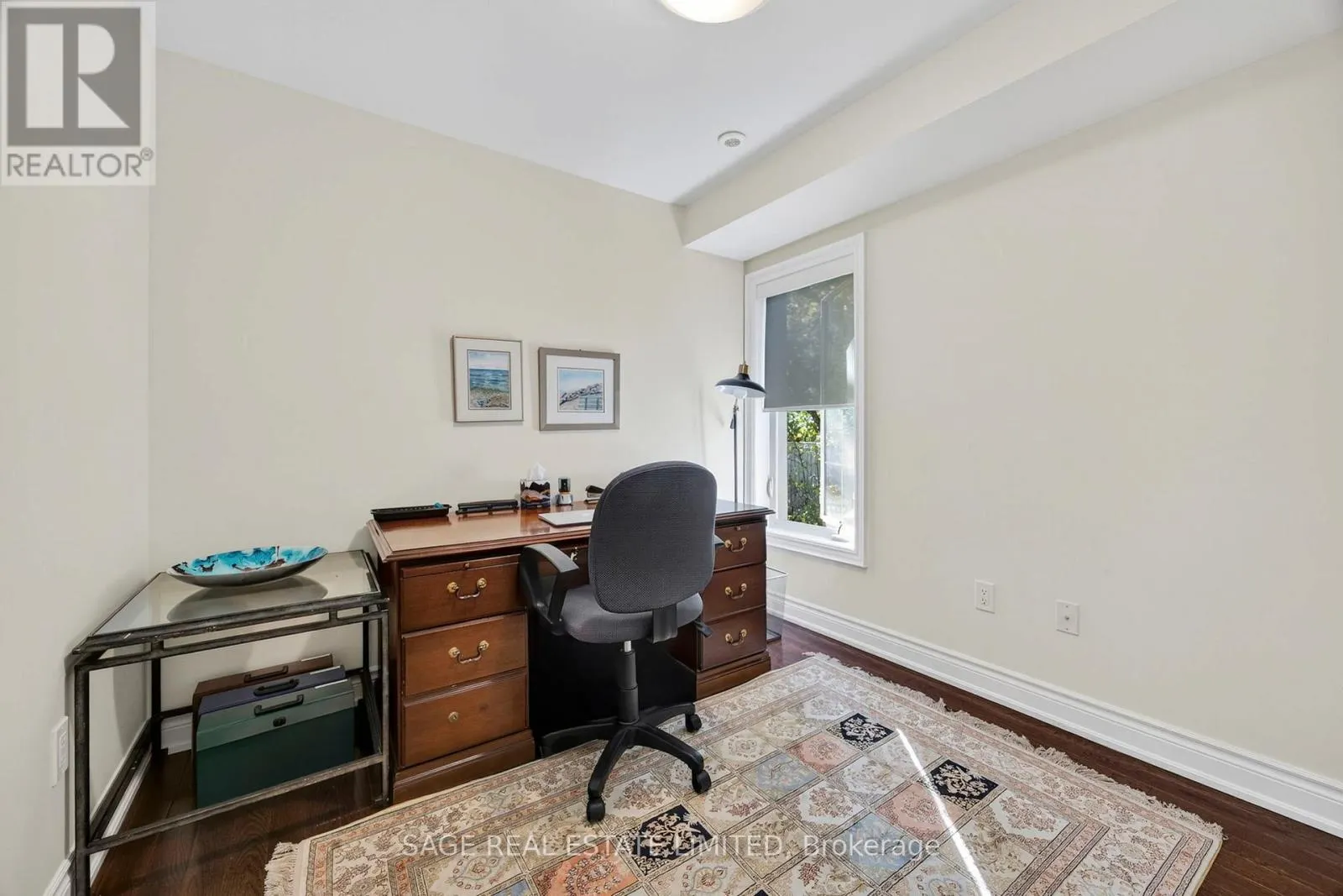 1 - 10 HARGRAVE LANE S