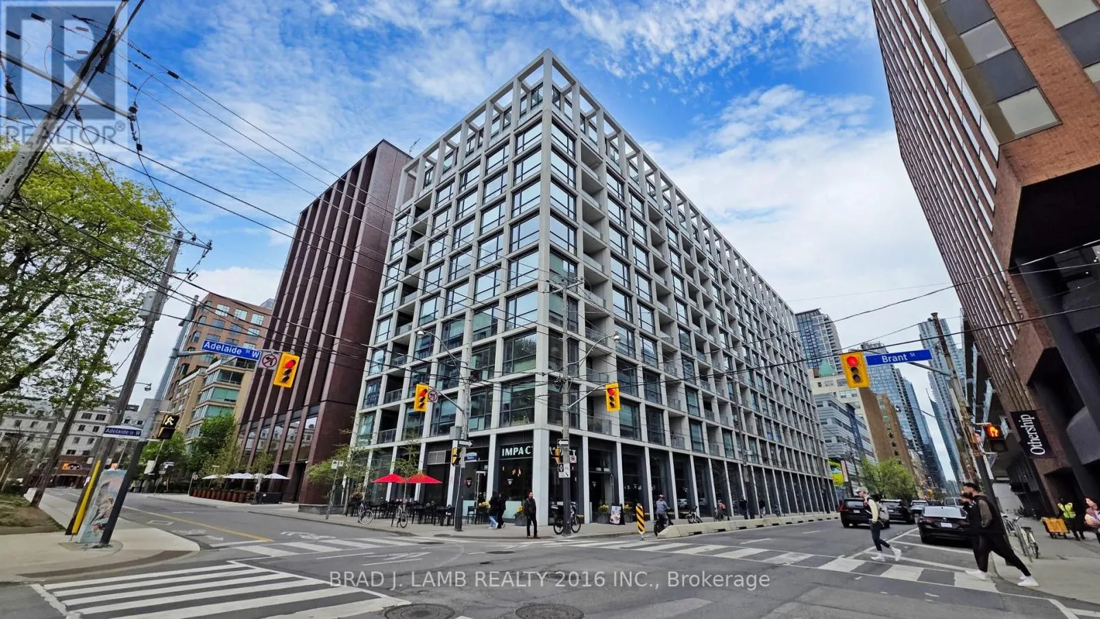518 - 39 BRANT STREET W