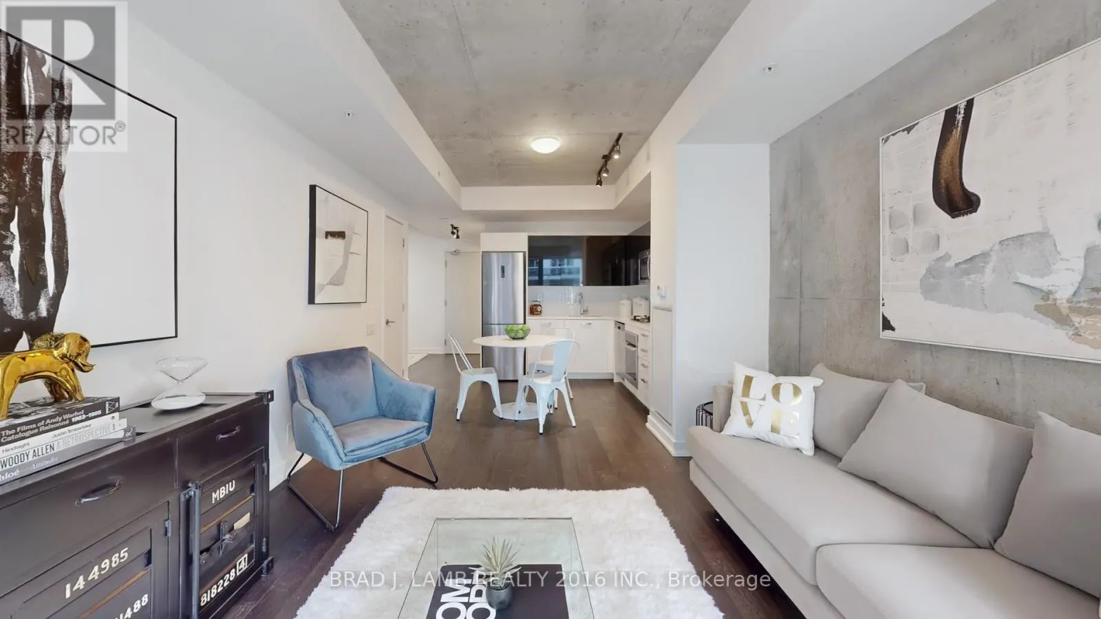 518 - 39 BRANT STREET W