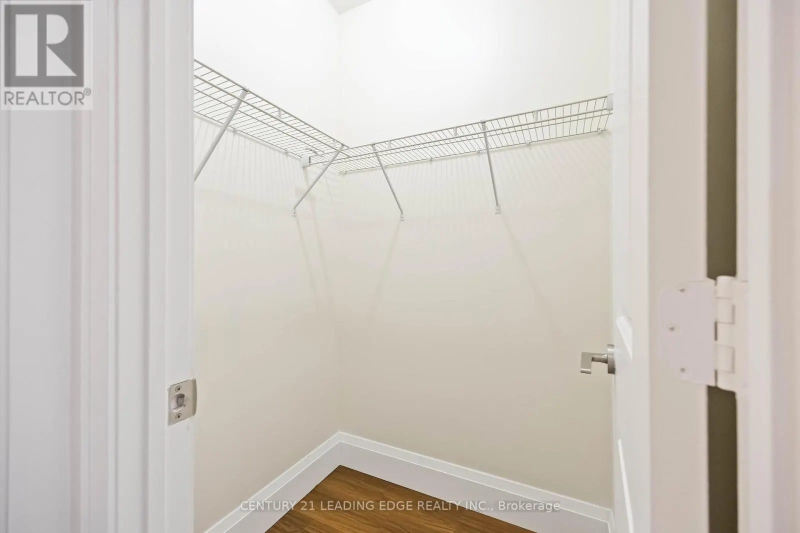 1220 - 100 HARRISON GARDEN BOULEVARD