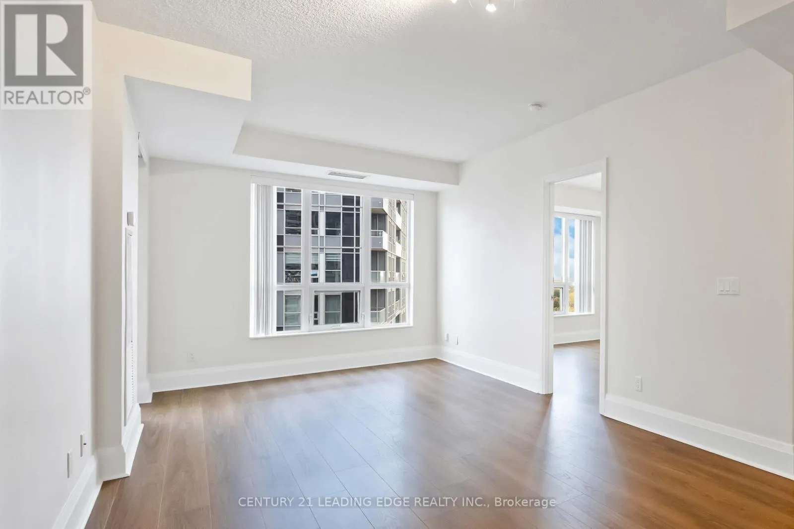 1220 - 100 HARRISON GARDEN BOULEVARD