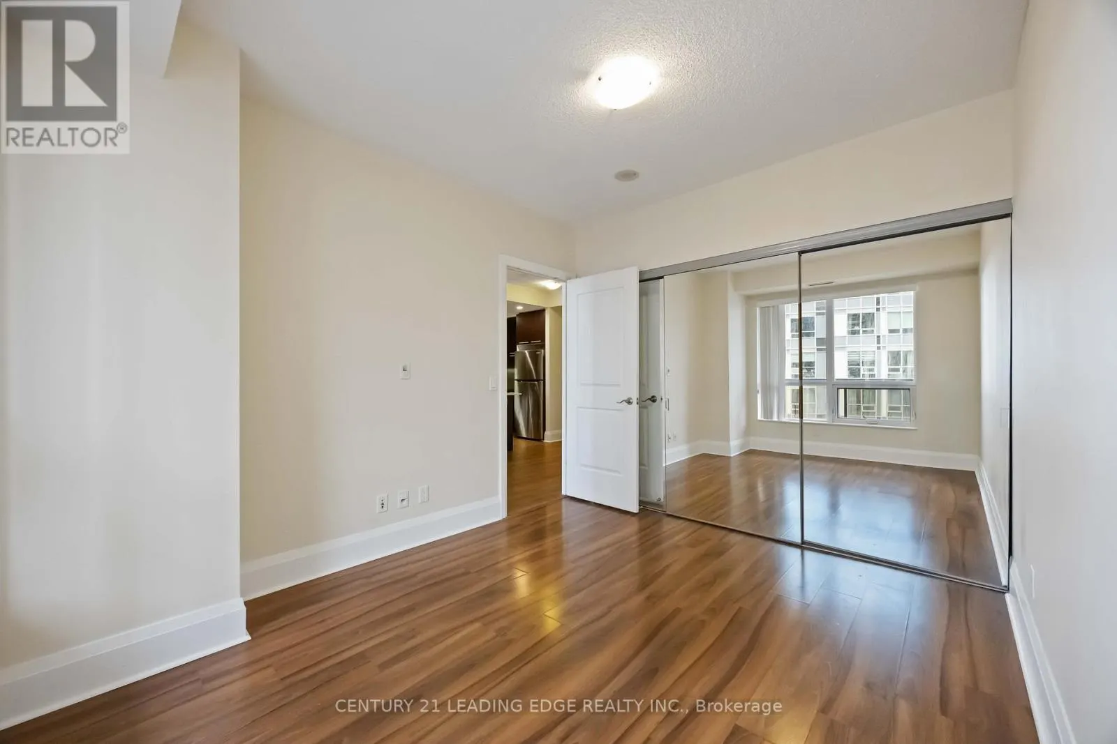 1220 - 100 HARRISON GARDEN BOULEVARD