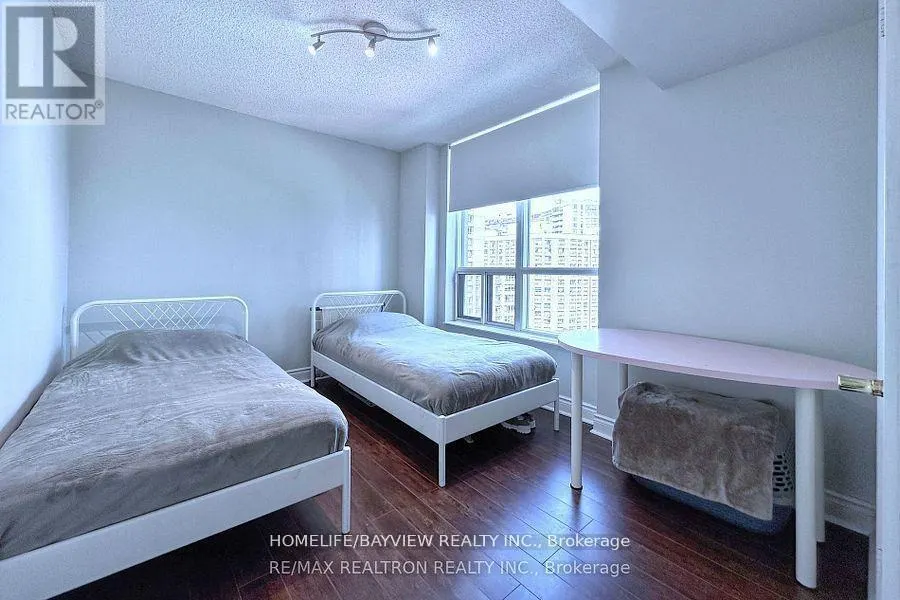 1006 - 5 NORTHTOWN WAY