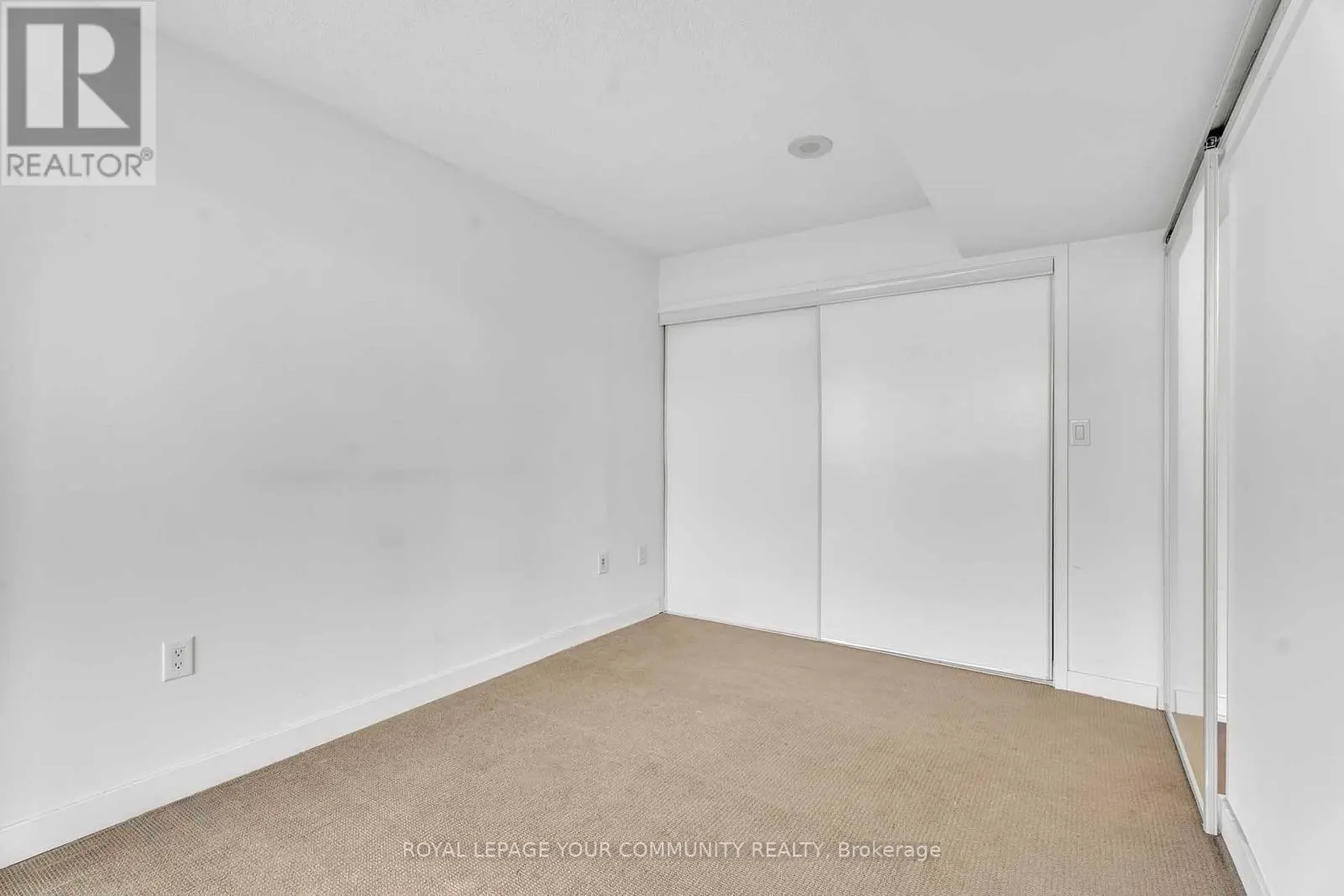 2111 - 25 CAPREOL COURT