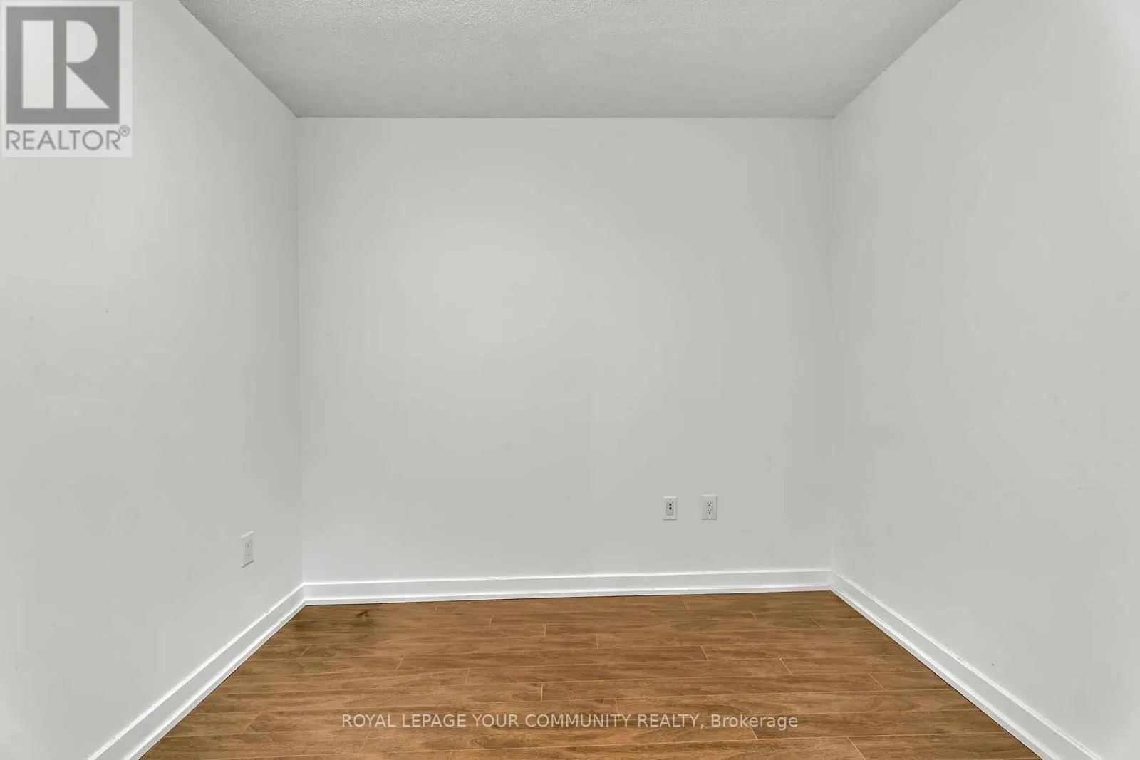 2111 - 25 CAPREOL COURT