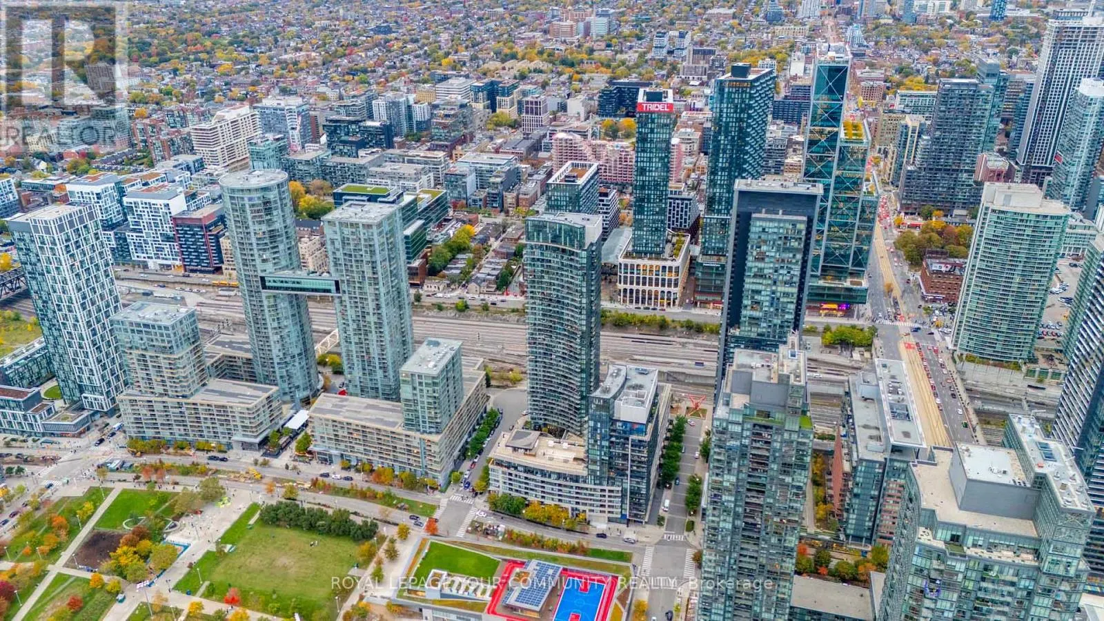 2111 - 25 CAPREOL COURT