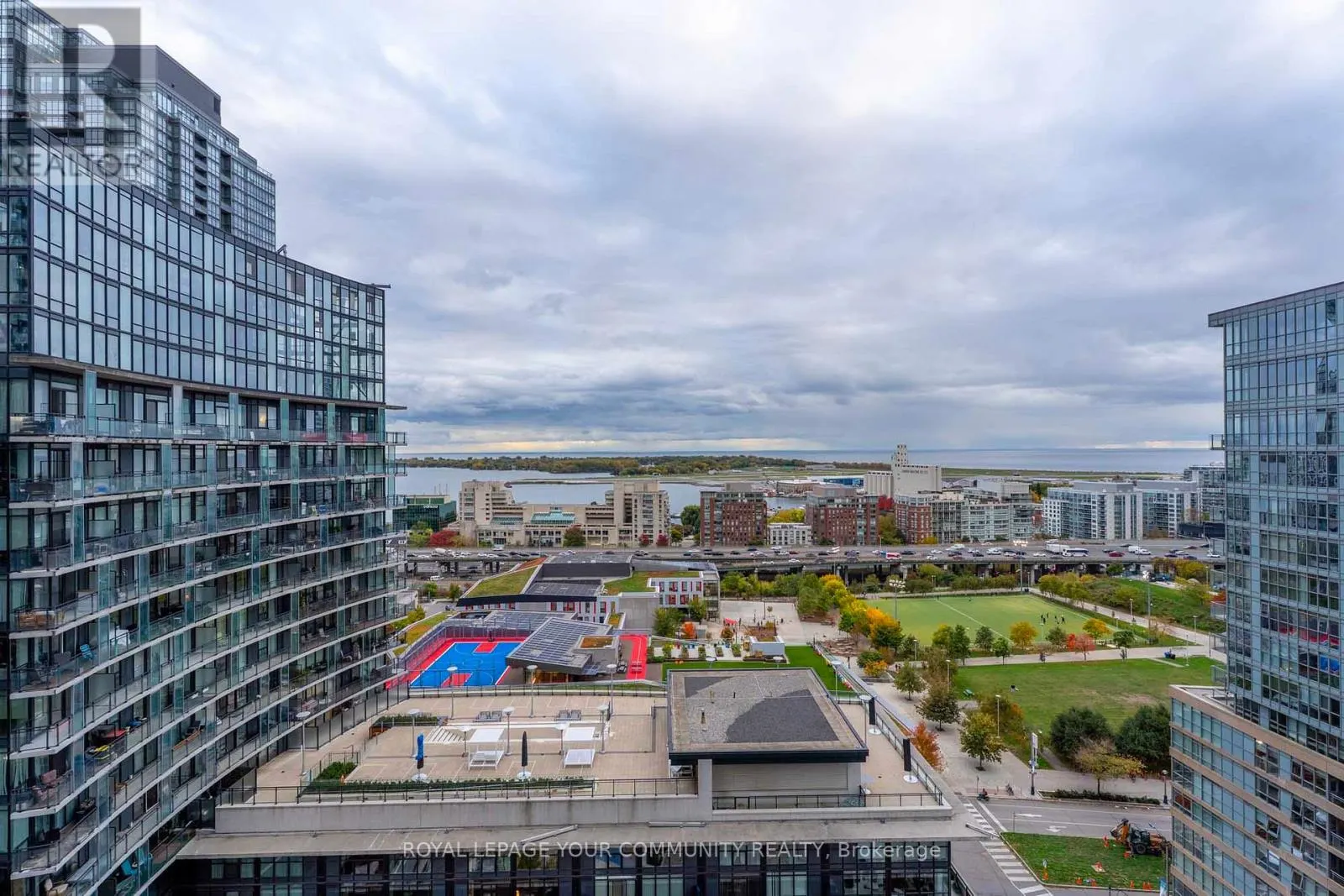 2111 - 25 CAPREOL COURT