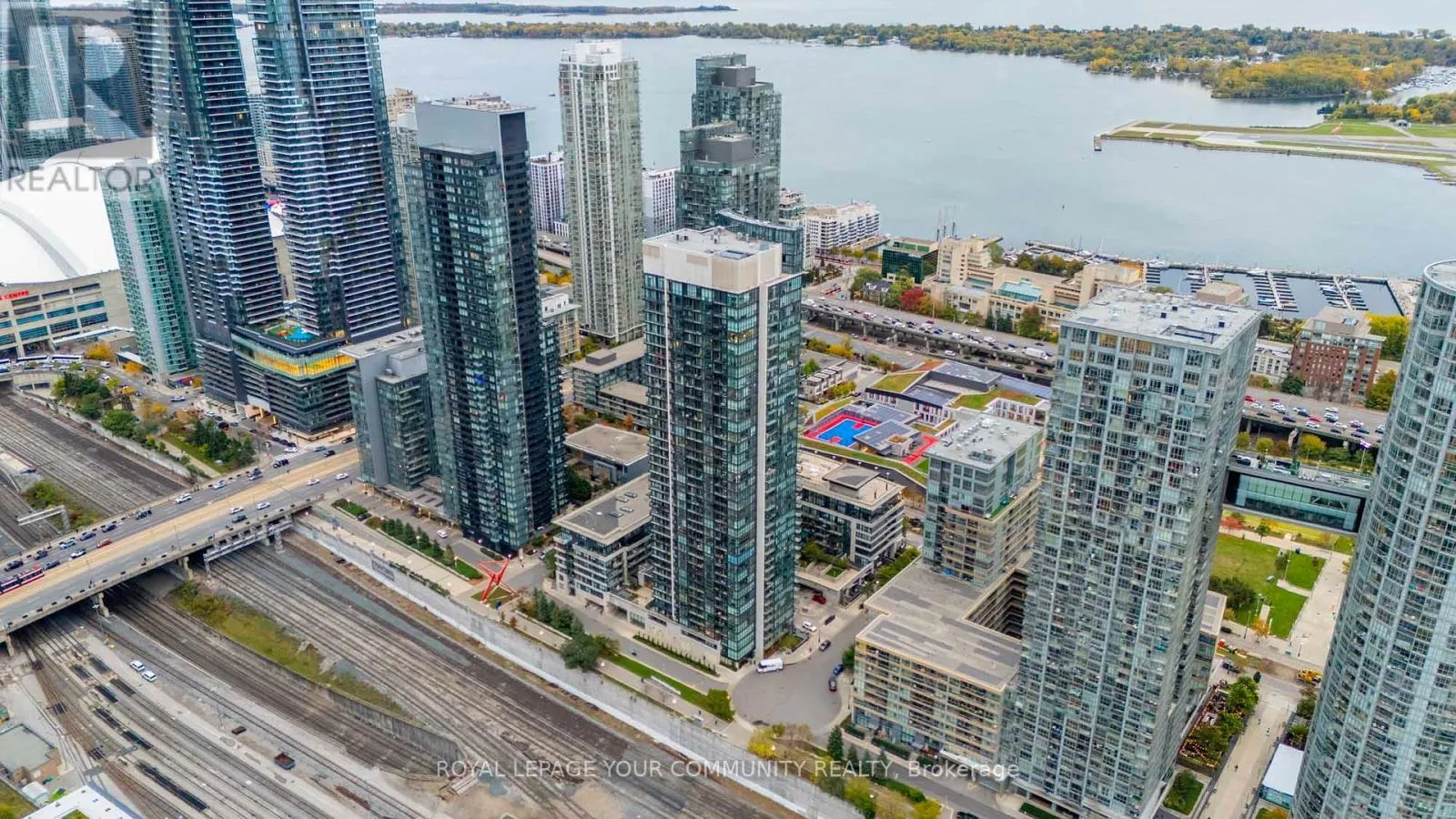 2111 - 25 CAPREOL COURT