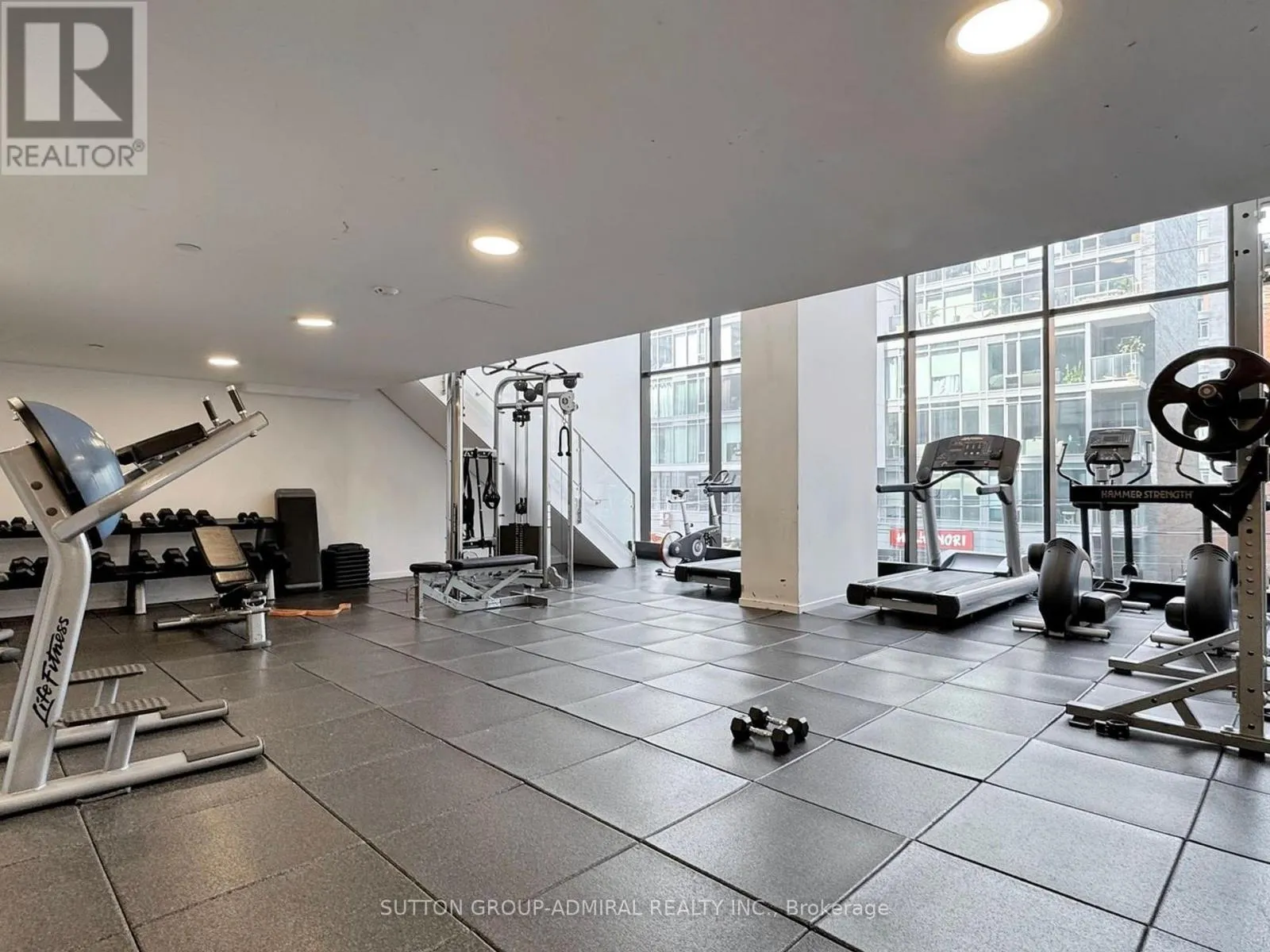 410 - 629 KING STREET W