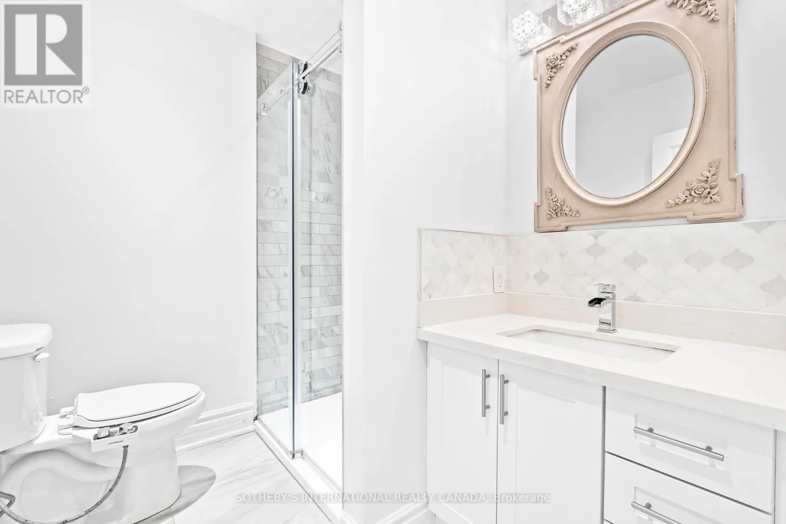 108 LYNEDOCK CRESCENT