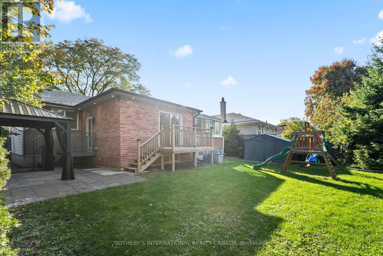 108 LYNEDOCK CRESCENT