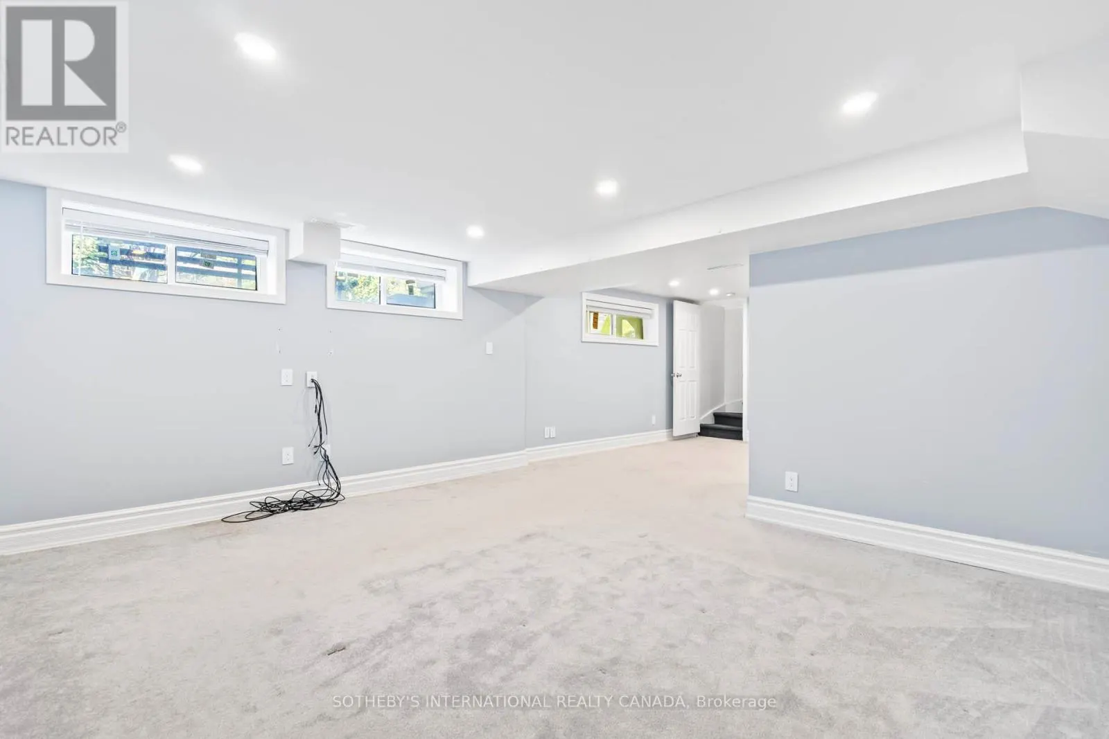 108 LYNEDOCK CRESCENT