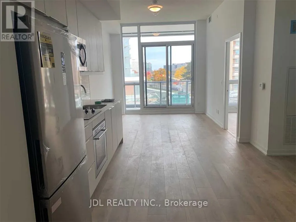 202 - 36 FOREST MANOR ROAD