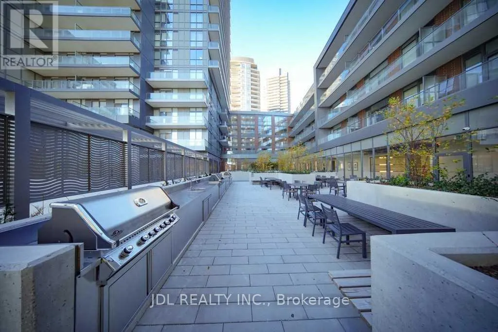 202 - 36 FOREST MANOR ROAD