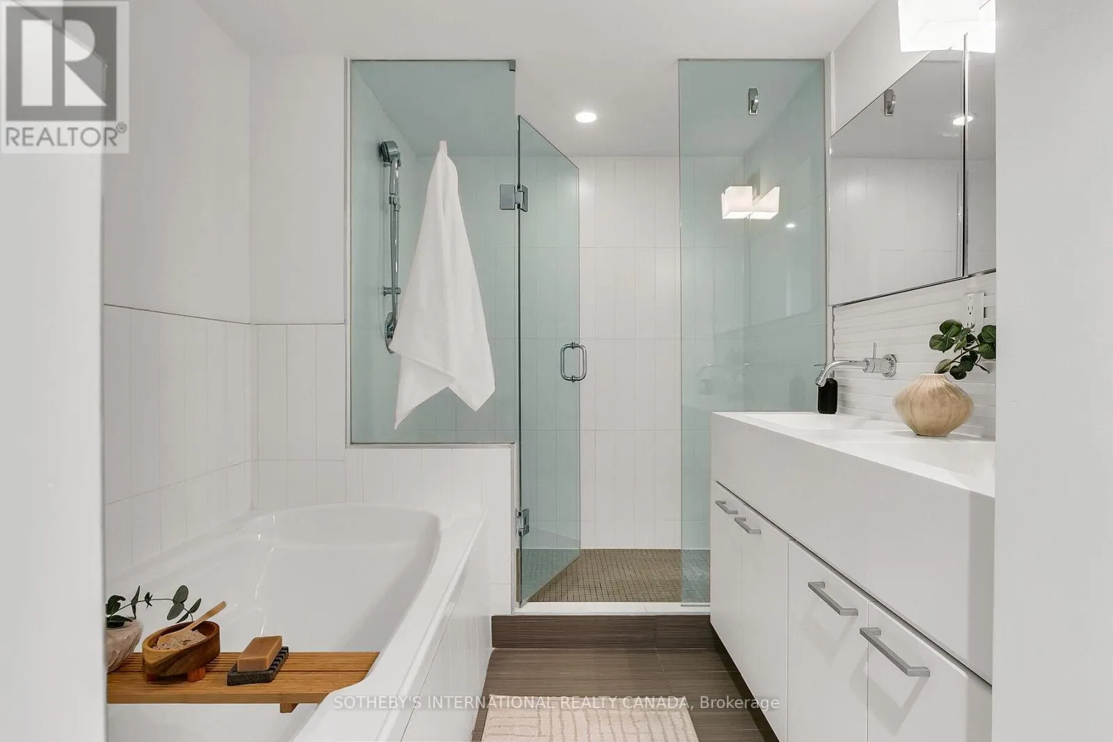 113 - 55 STEWART STREET