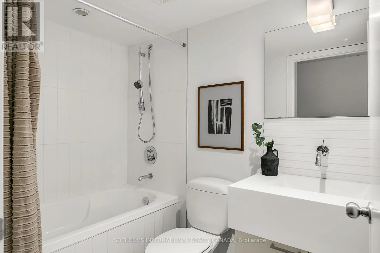 113 - 55 STEWART STREET