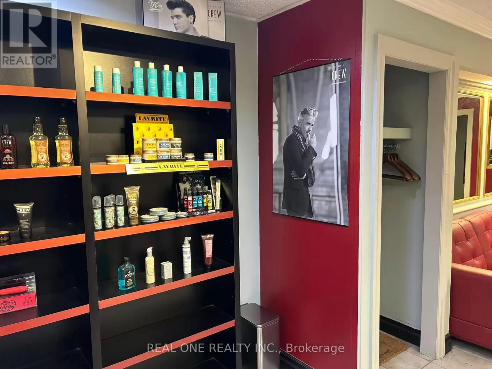 C8 - 123 QUEEN STREET W