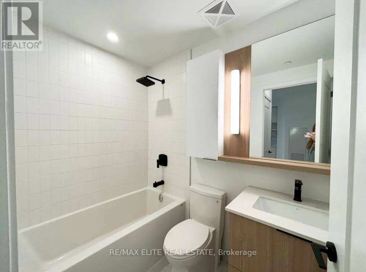 920 - 5 DEFRIES STREET