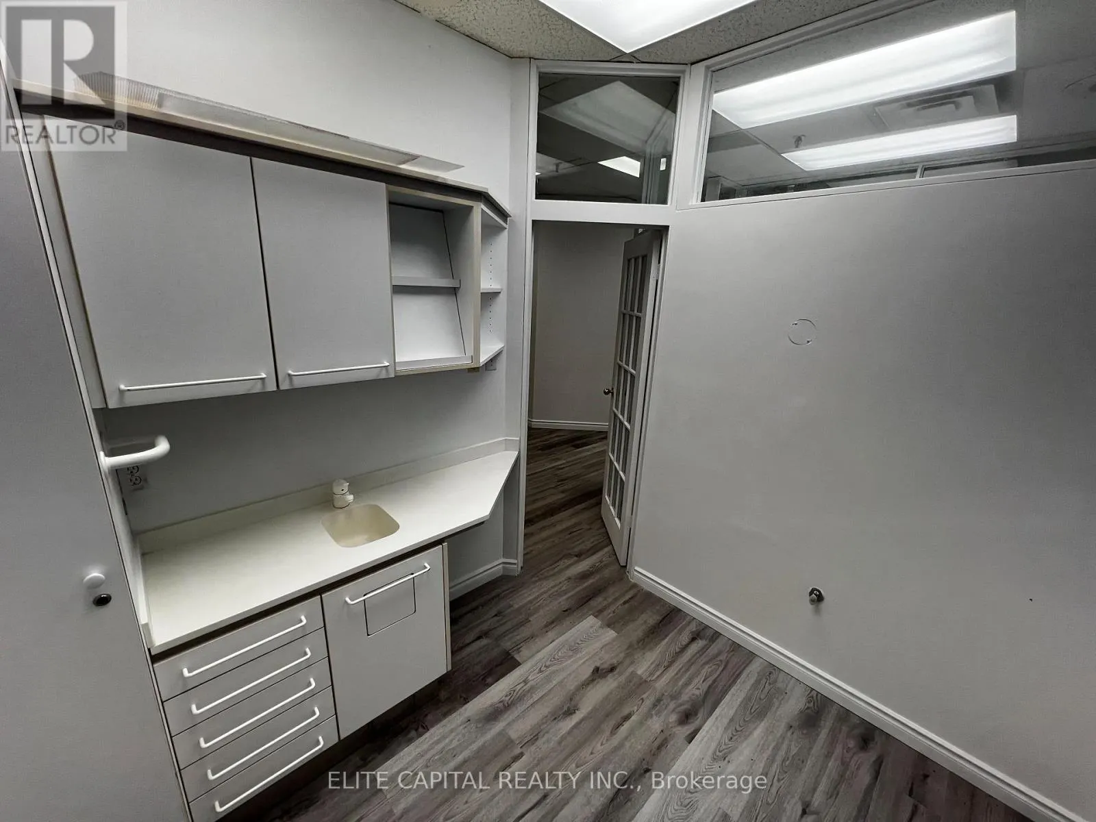 209 - 701 SHEPPARD AVENUE E