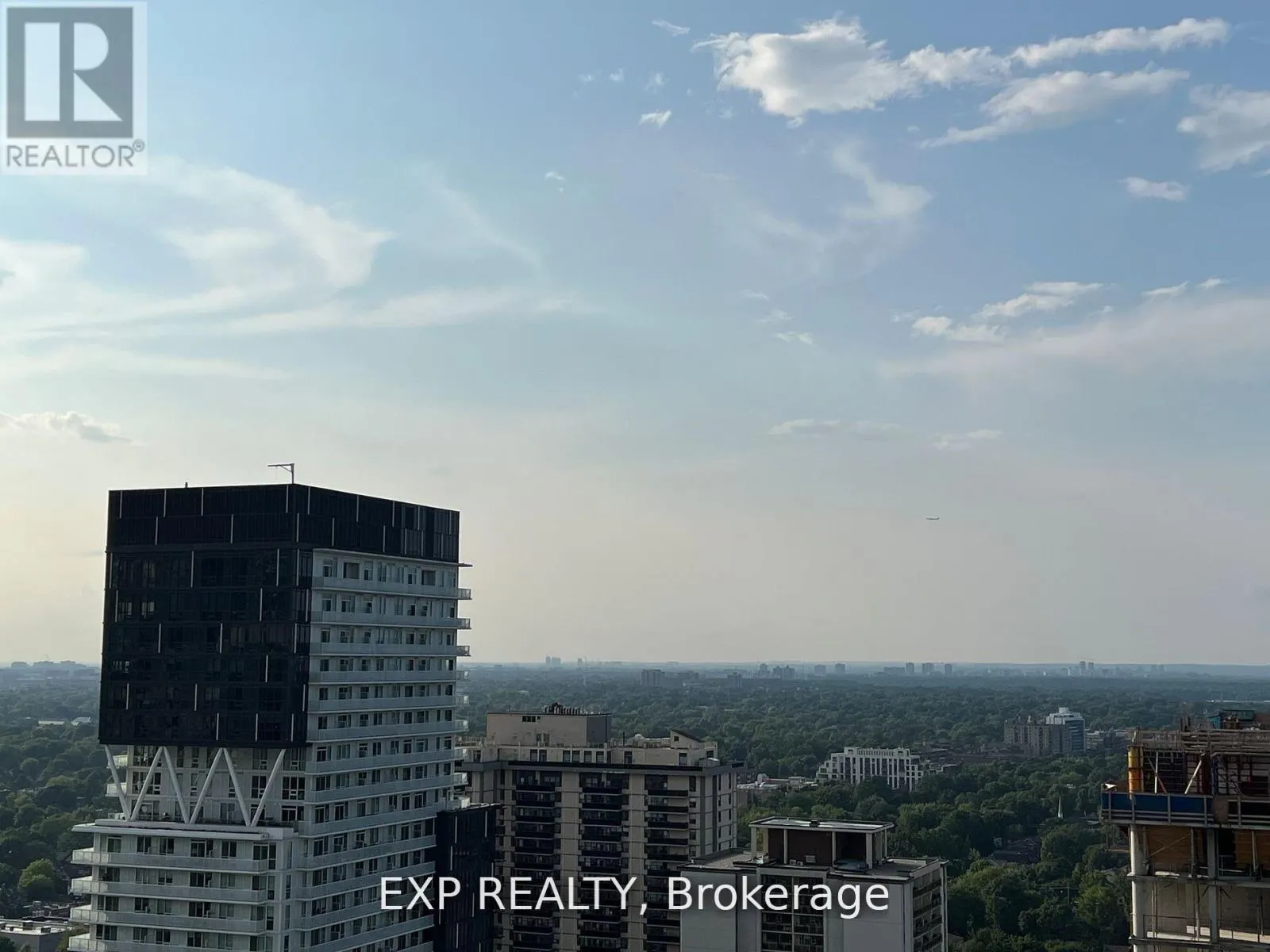 3213 - 195 REDPATH AVENUE