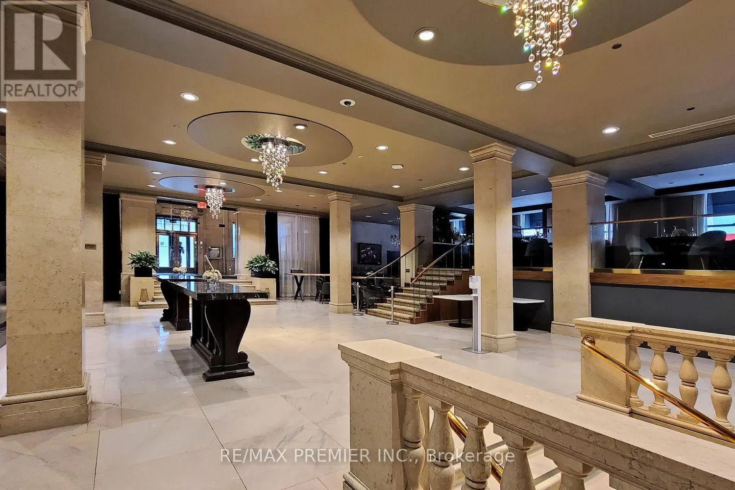 1105 - 1 KING STREET W