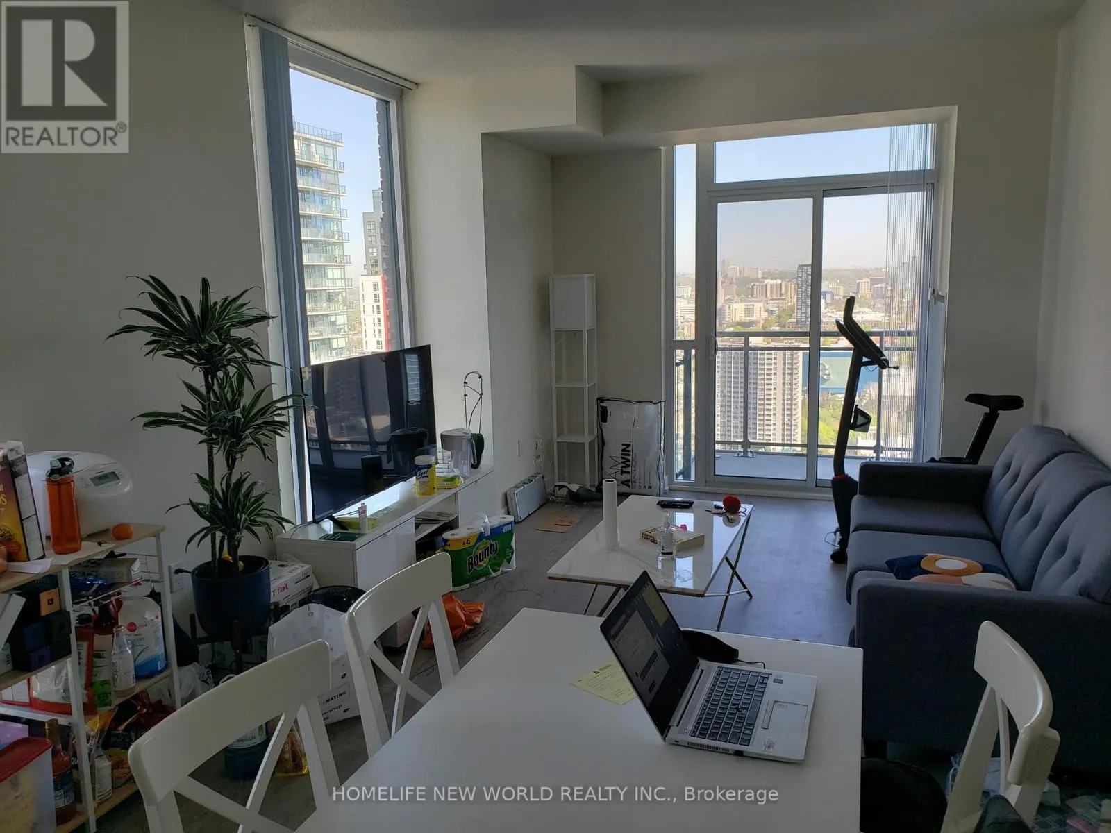 3507 - 99 JOHN STREET