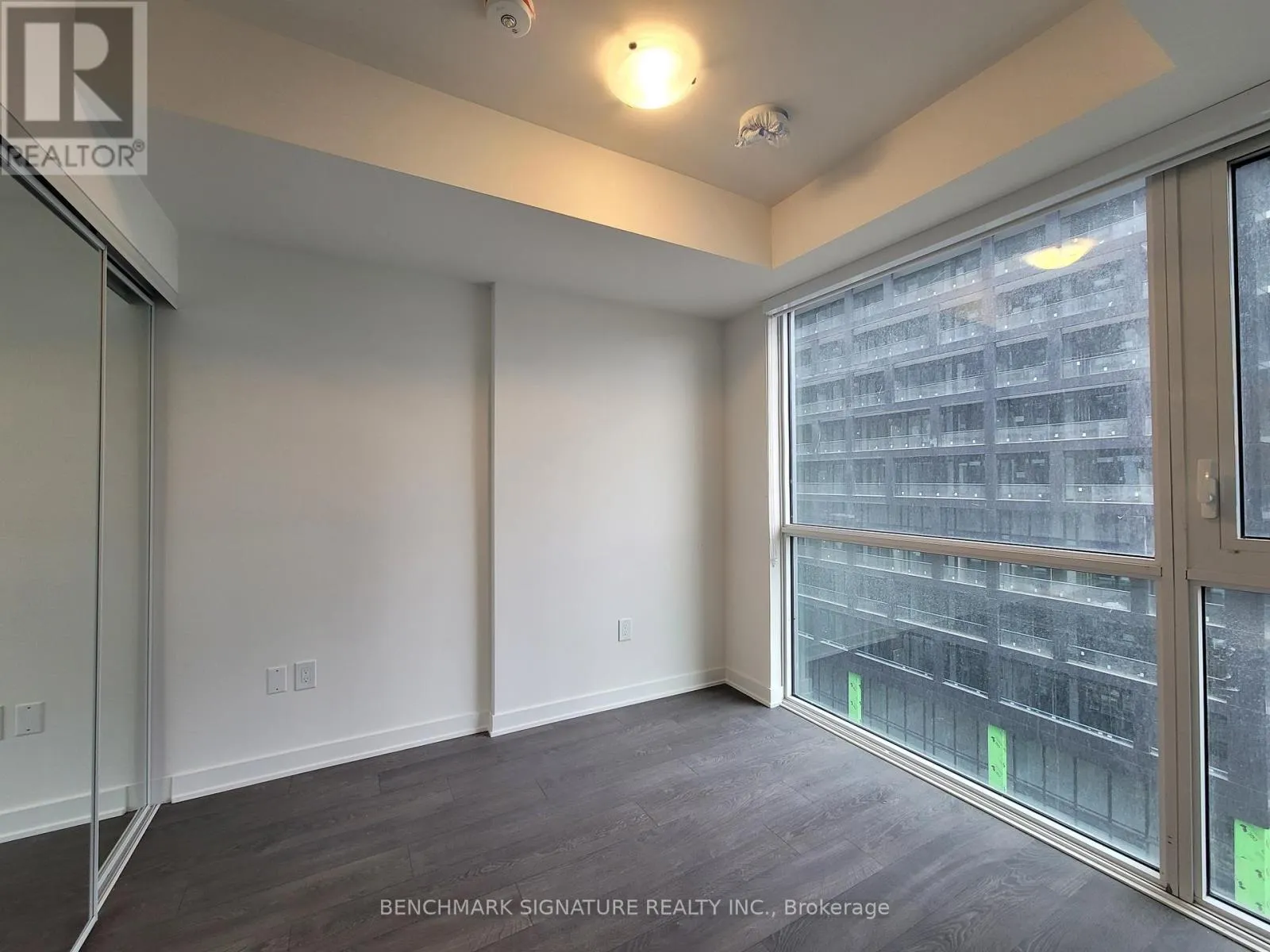 547 - 121 LOWER SHERBOURNE STREET