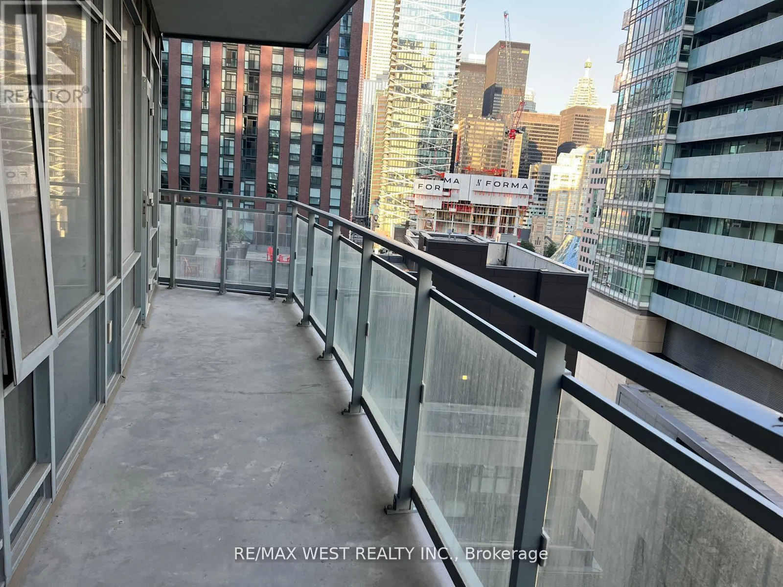 1209 - 21 WIDMER STREET