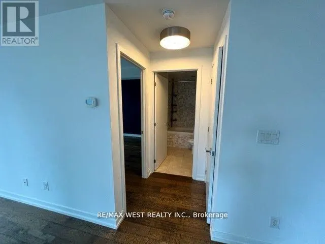 1209 - 21 WIDMER STREET