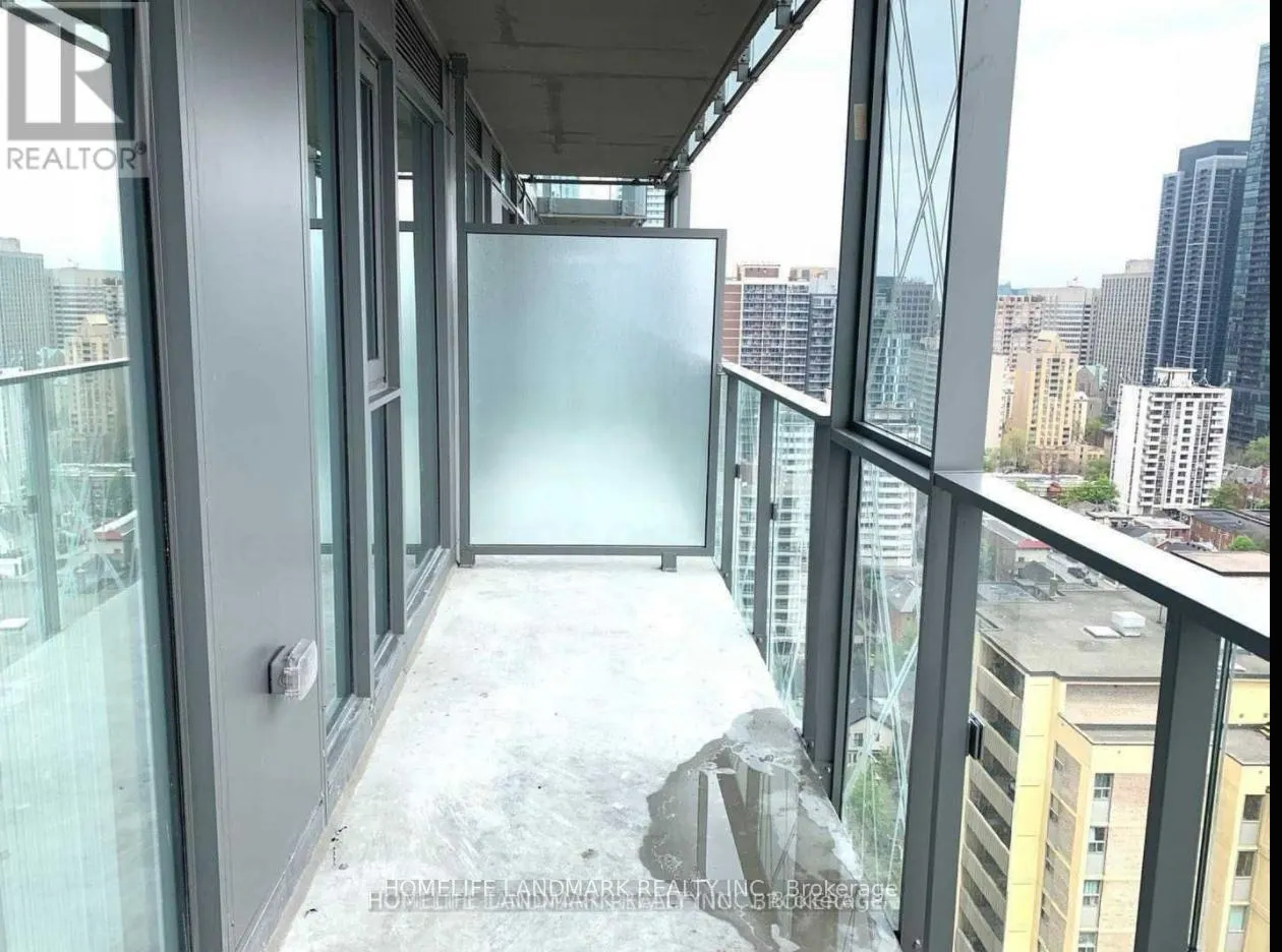 2806 - 50 WELLESLEY STREET E