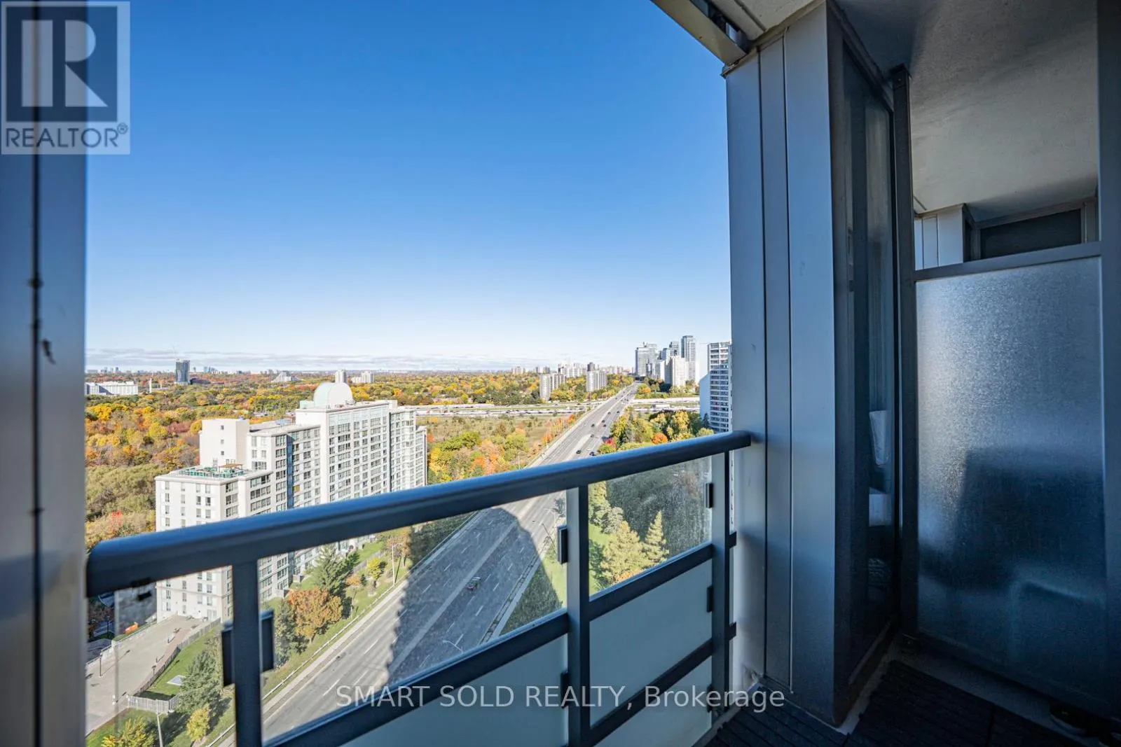 1904 - 18 GRAYDON HALL DRIVE