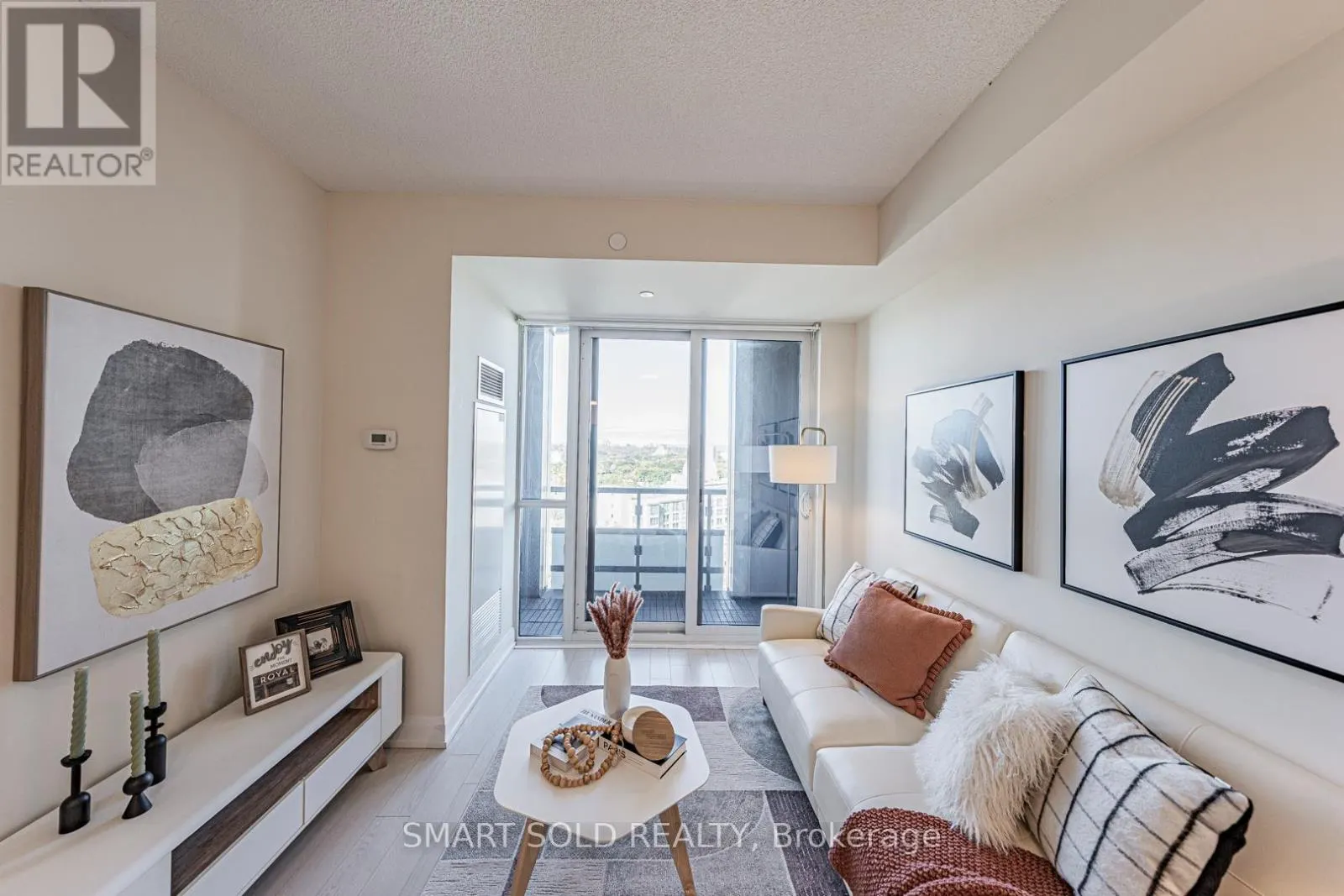 1904 - 18 GRAYDON HALL DRIVE