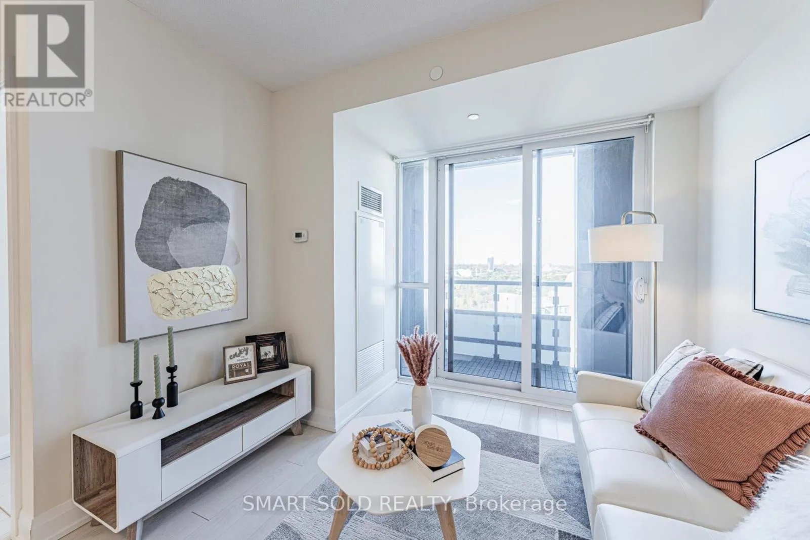 1904 - 18 GRAYDON HALL DRIVE