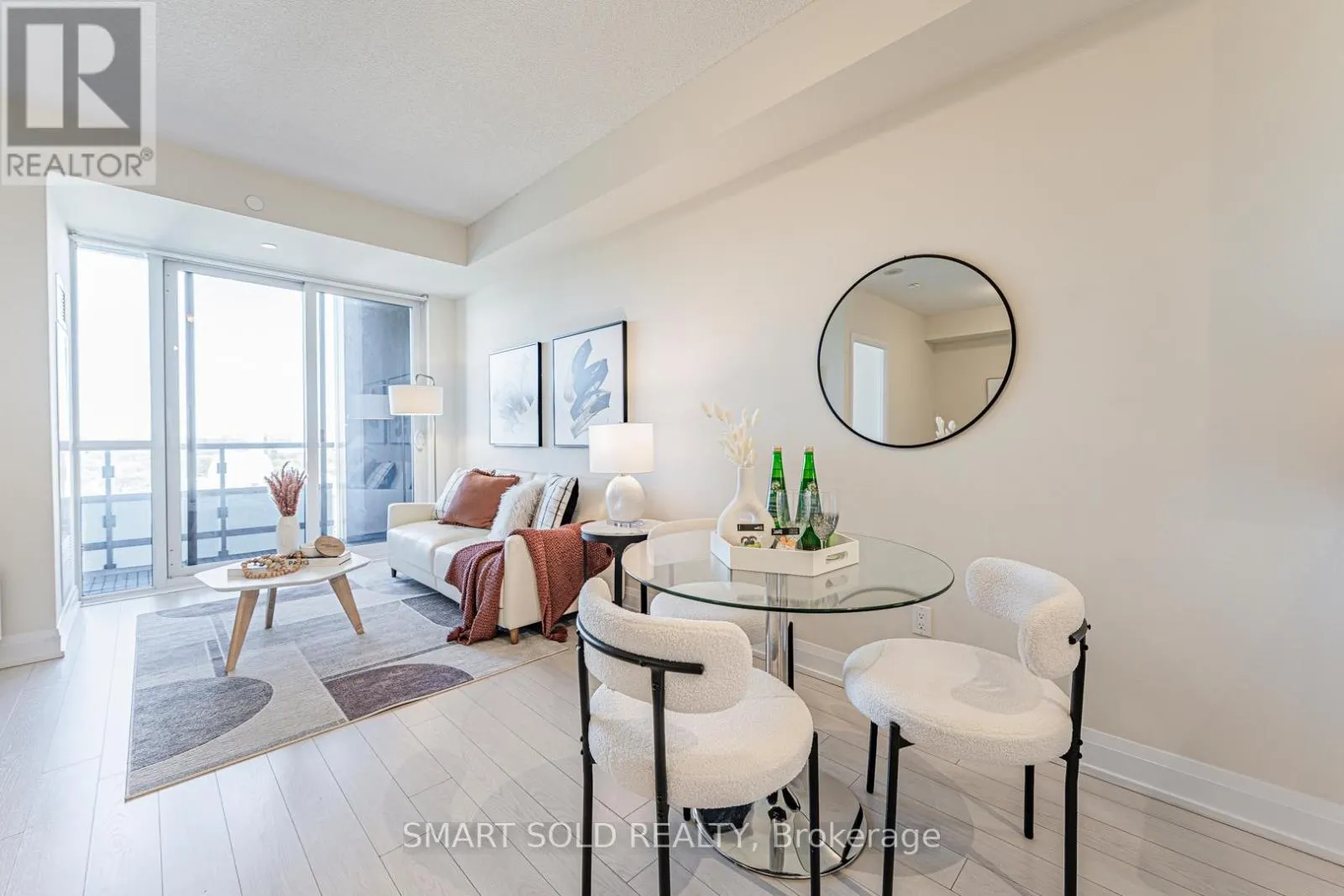 1904 - 18 GRAYDON HALL DRIVE