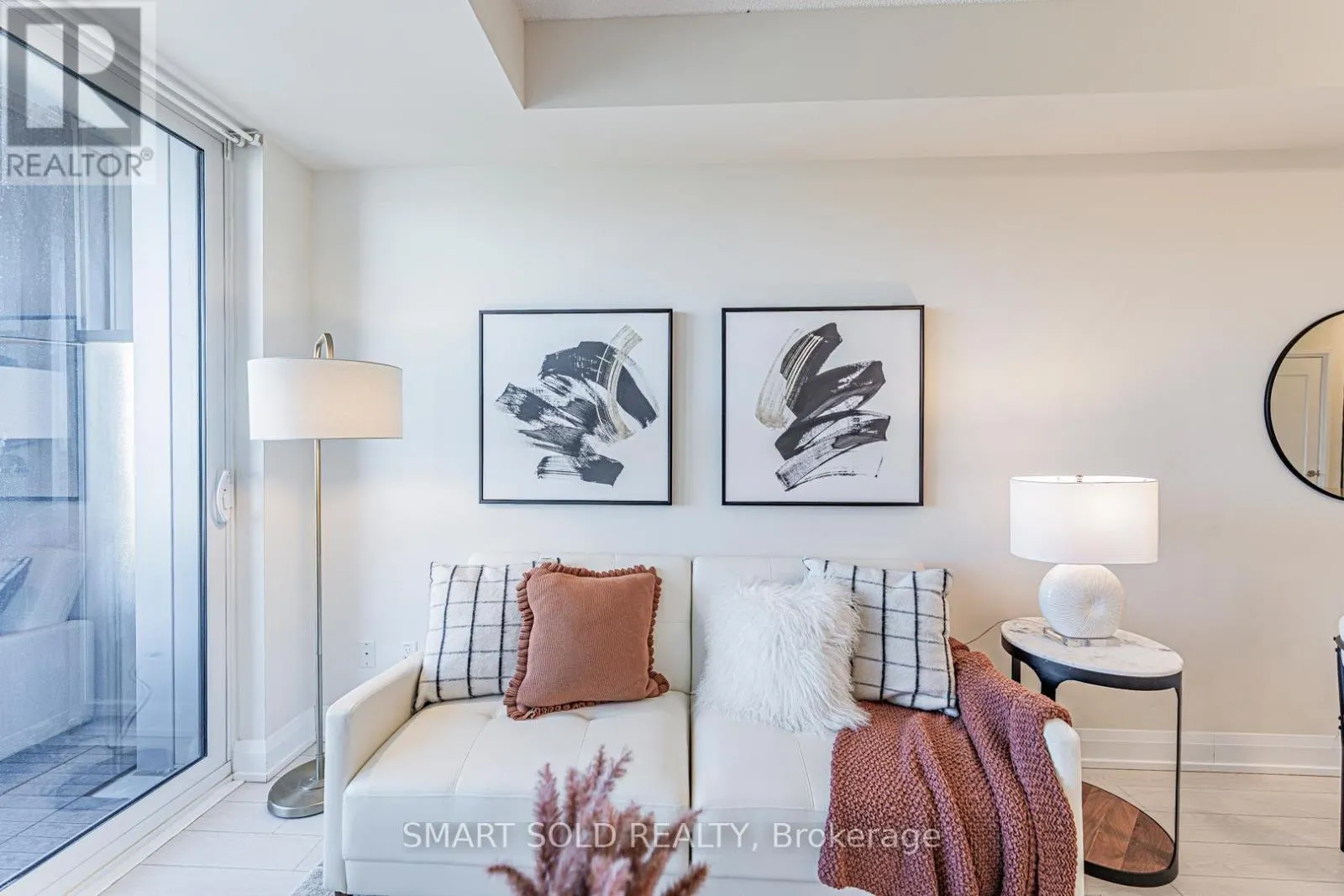 1904 - 18 GRAYDON HALL DRIVE