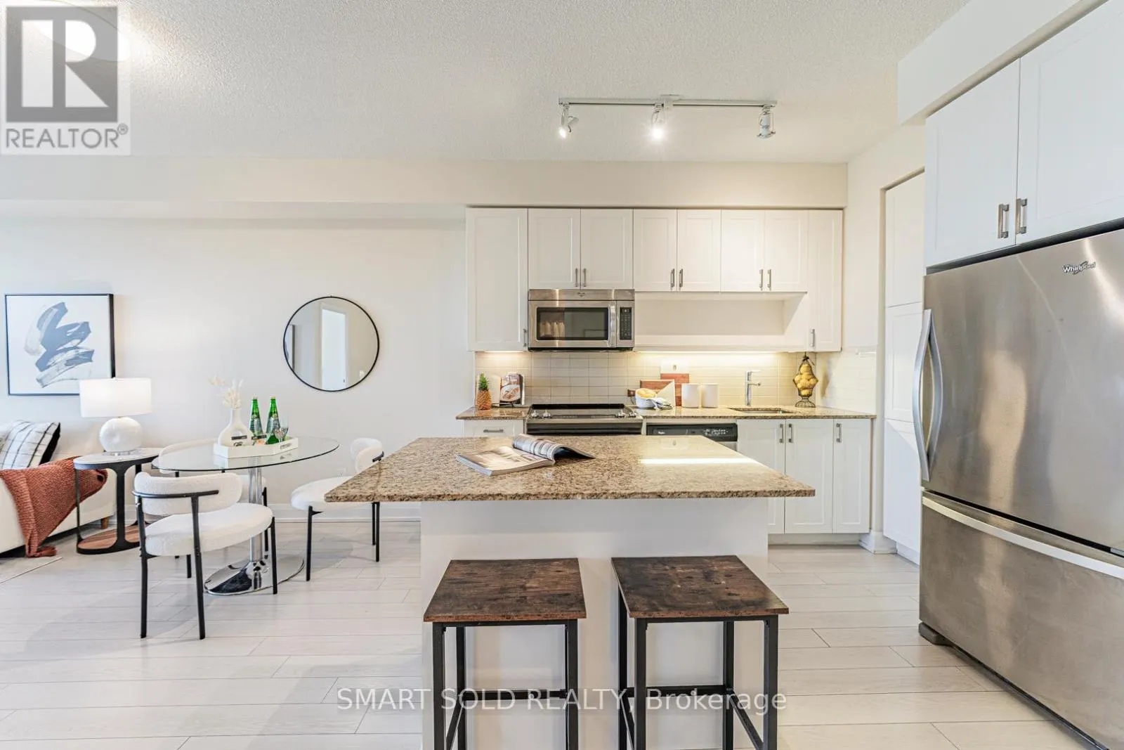 1904 - 18 GRAYDON HALL DRIVE