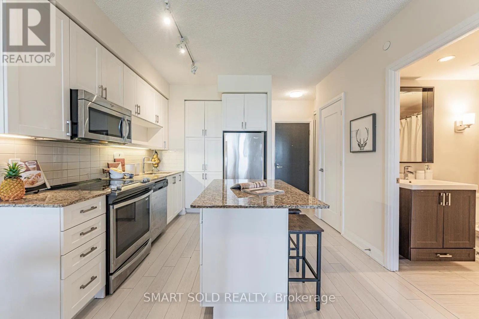 1904 - 18 GRAYDON HALL DRIVE