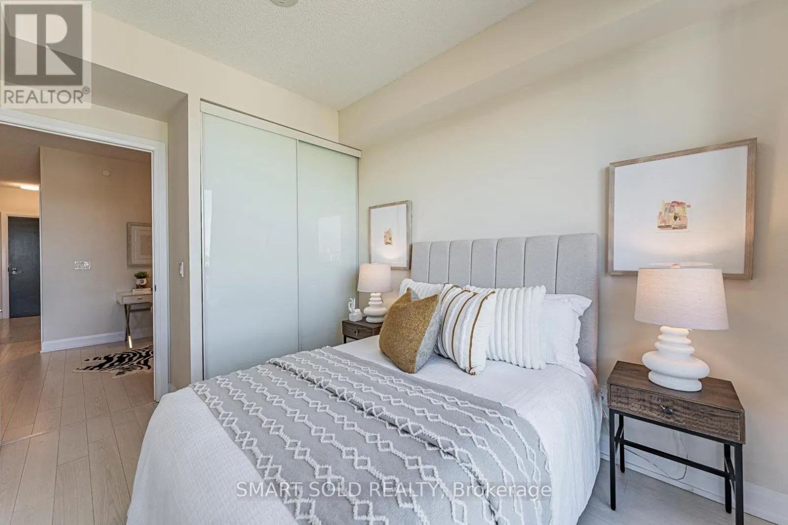 1904 - 18 GRAYDON HALL DRIVE