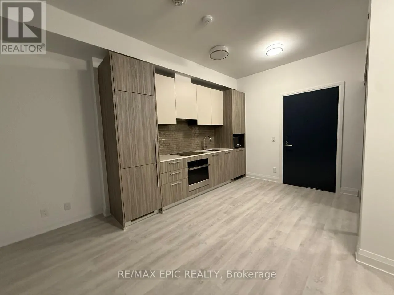 316 - 65 BROADWAY AVENUE