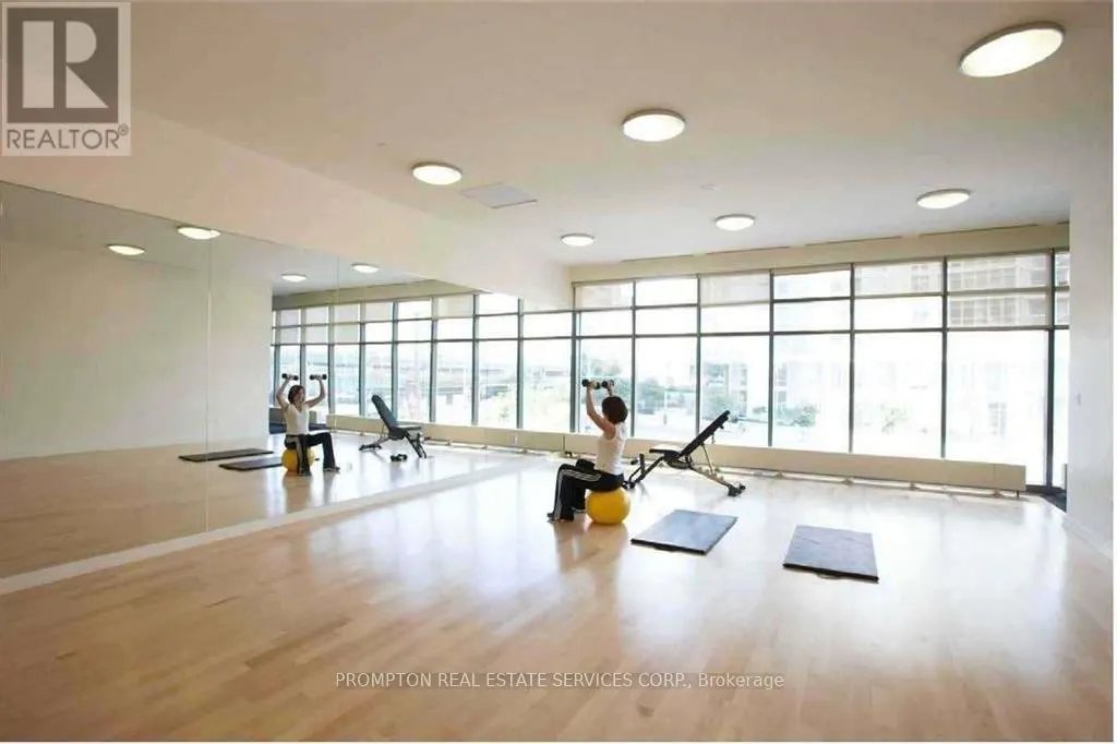 811 - 11 BRUNEL COURT