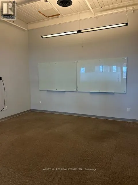 203 - 109 VANDERHOOF AVENUE