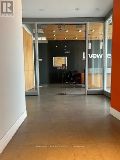 203 - 109 VANDERHOOF AVENUE