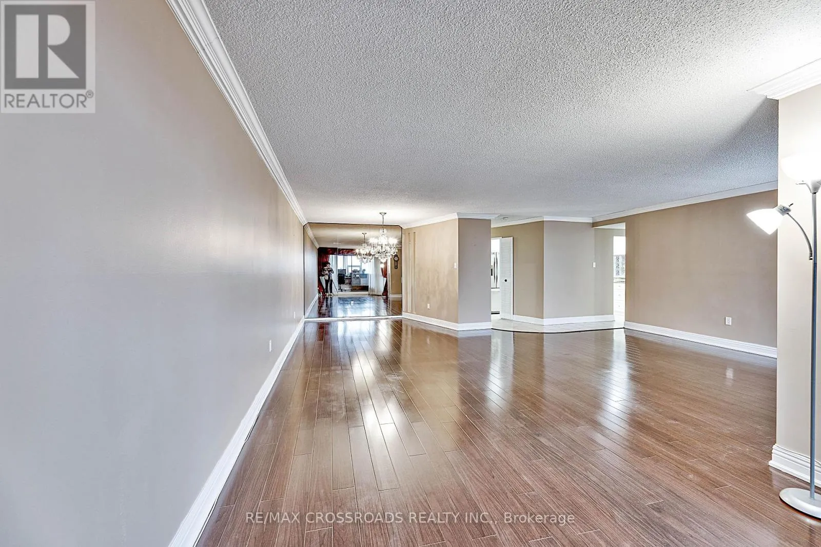 1907 - 3303 DON MILLS ROAD