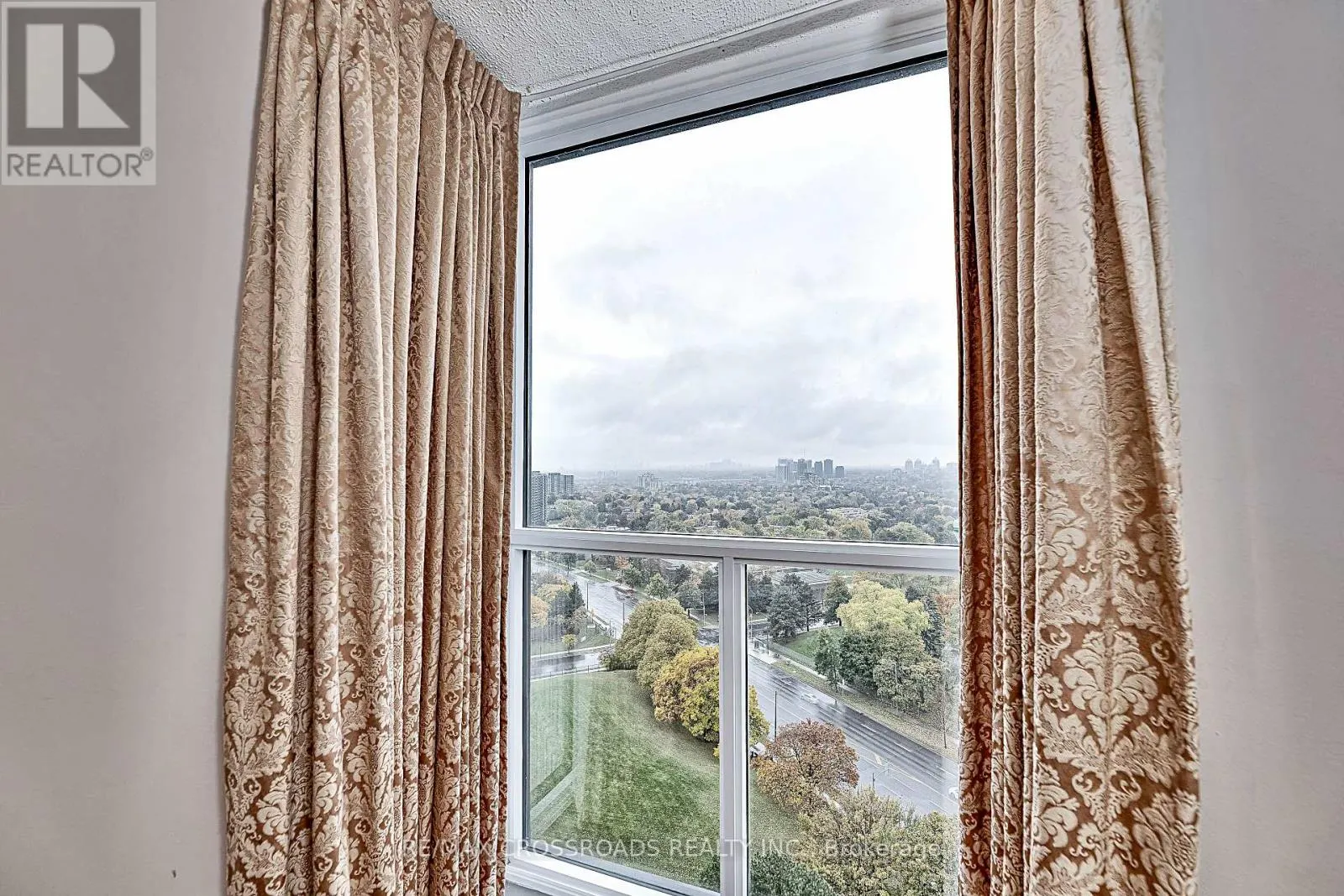 1907 - 3303 DON MILLS ROAD